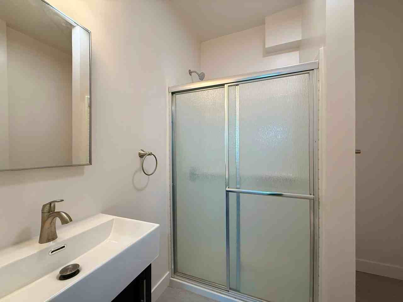 1725 Sunset Cliffs Blvd - Photo 6 of 10