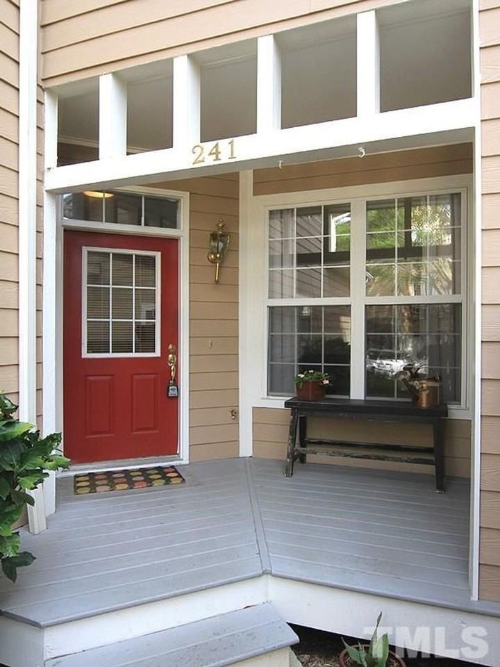 241 Sweet Bay Pl - Photo 2 of 25