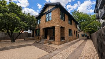 featured image of 910 W 22nd 1/2 St