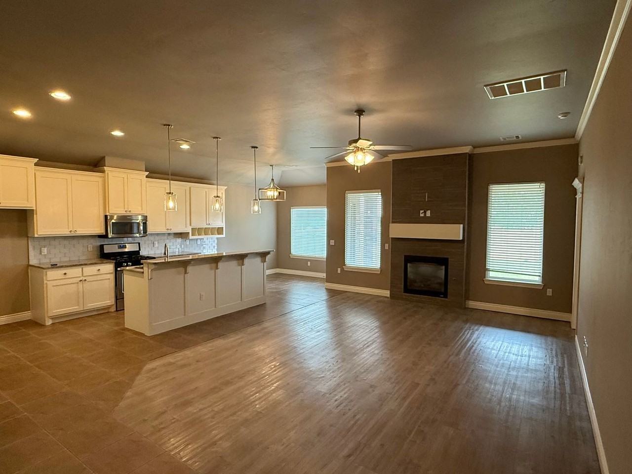 3501 Nw 164th Ter - Photo 2 of 15