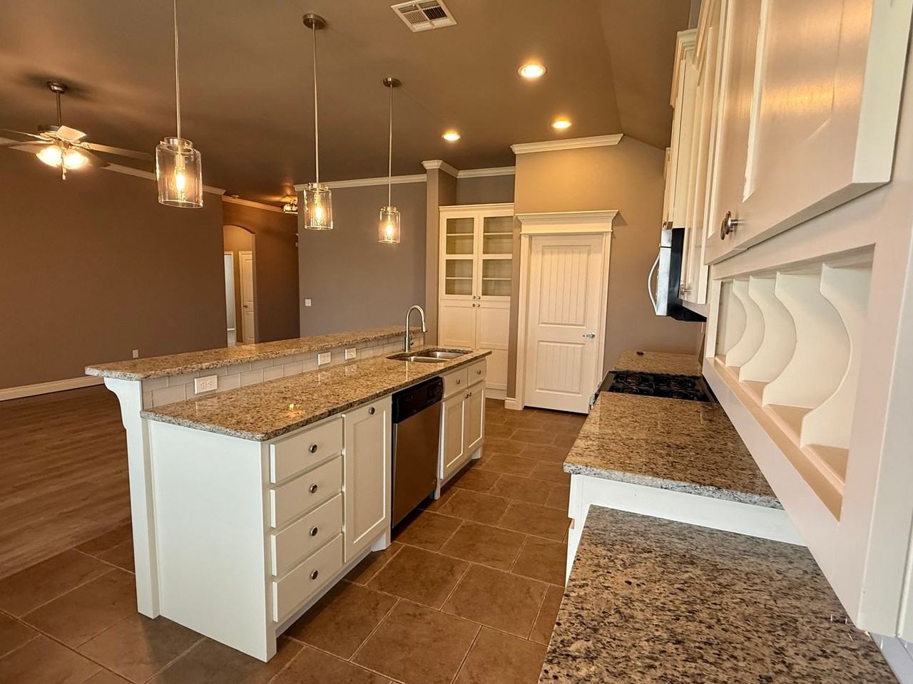 3501 Nw 164th Ter - Photo 5 of 15