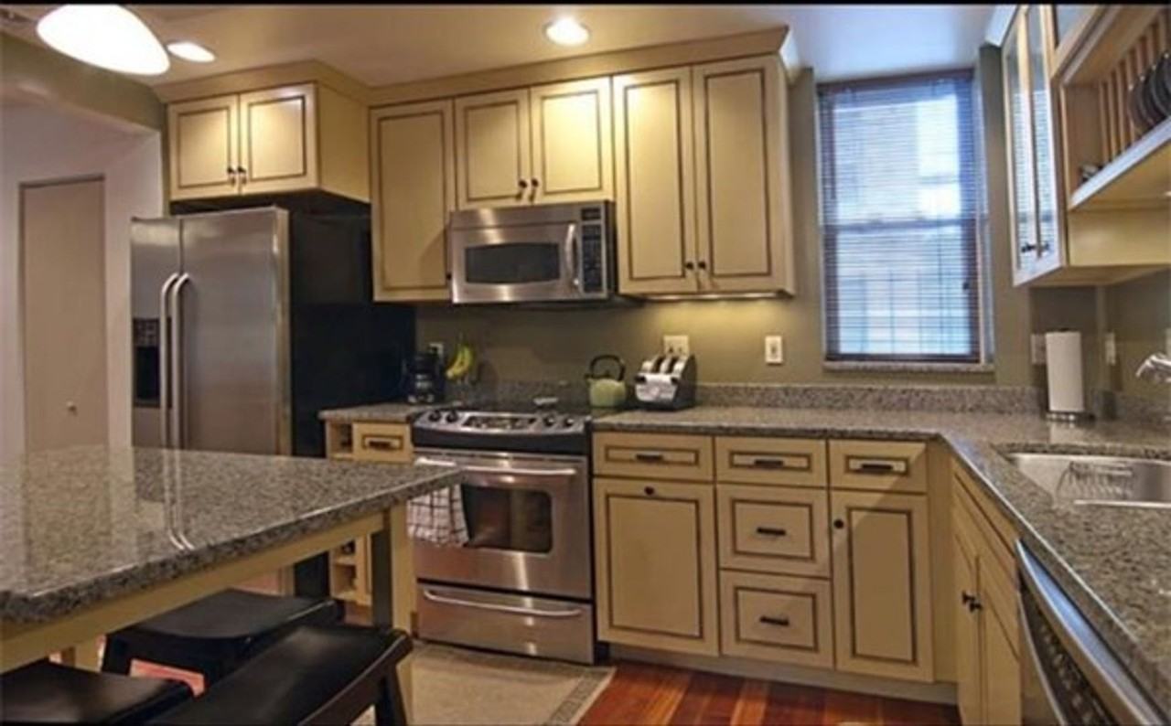 1514C Commonwealth Ave - Photo 2 of 7