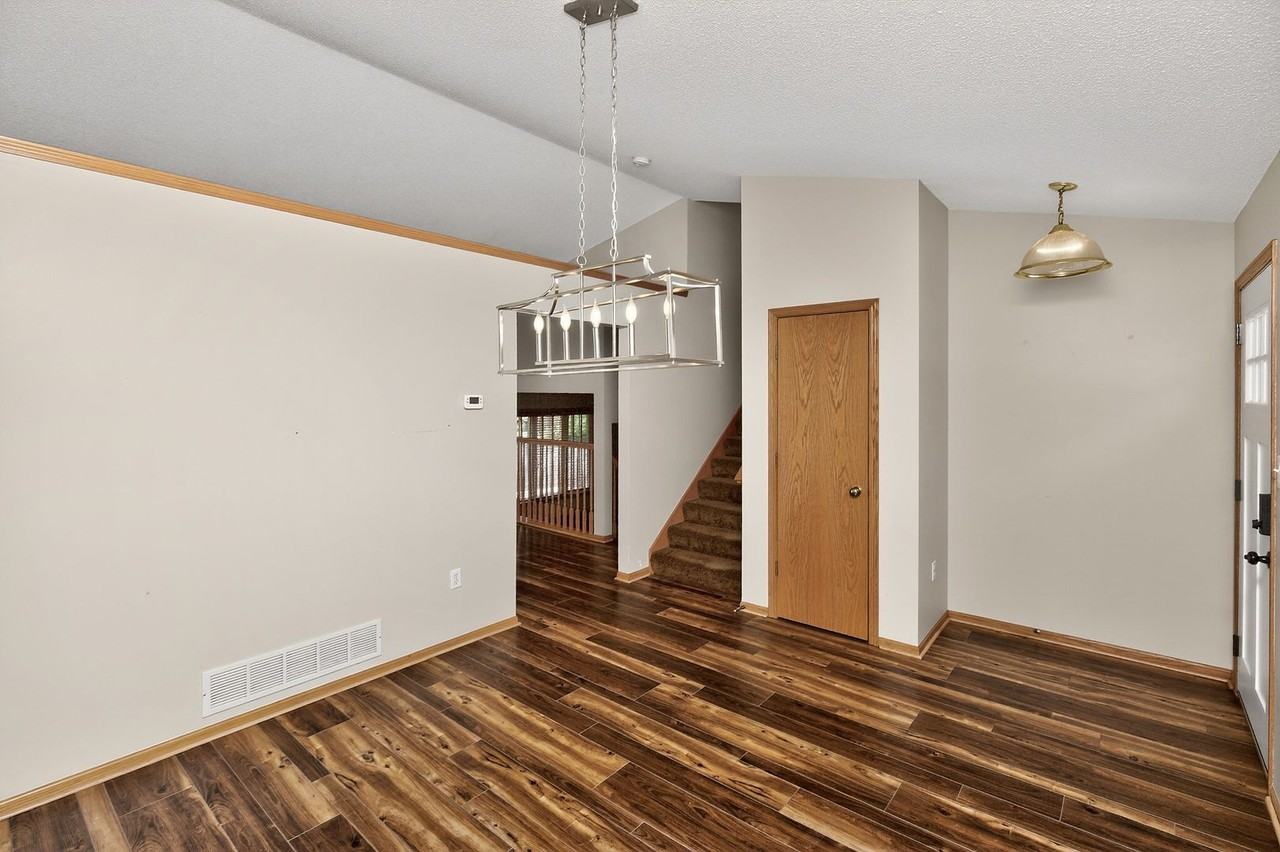 1695 Se Olson Dr - Photo 4 of 34