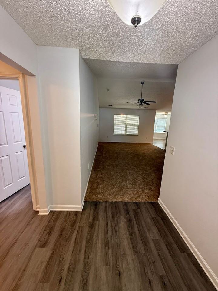 118 Whirlwind Way - Photo 2 of 26