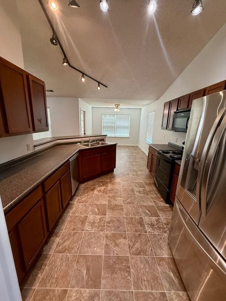 118 Whirlwind Way - Photo 5 of 26