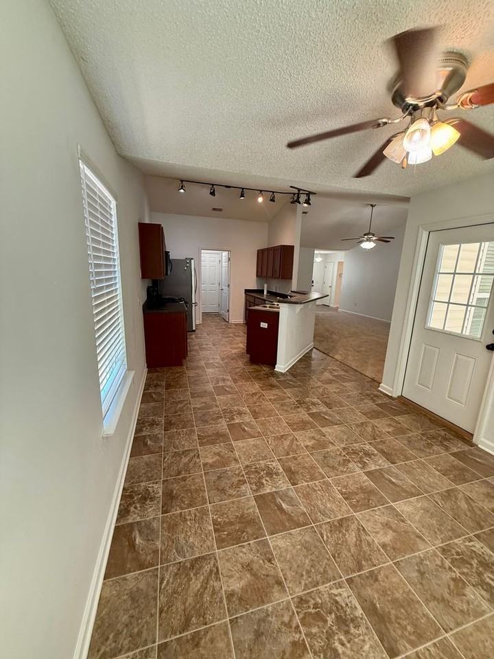 118 Whirlwind Way - Photo 6 of 26