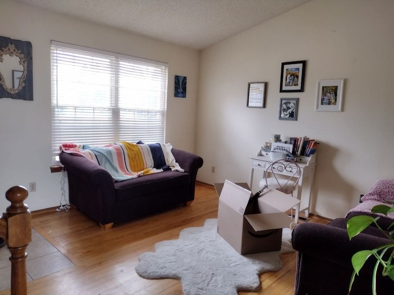 325 Eisenhower Dr - Photo 2 of 12