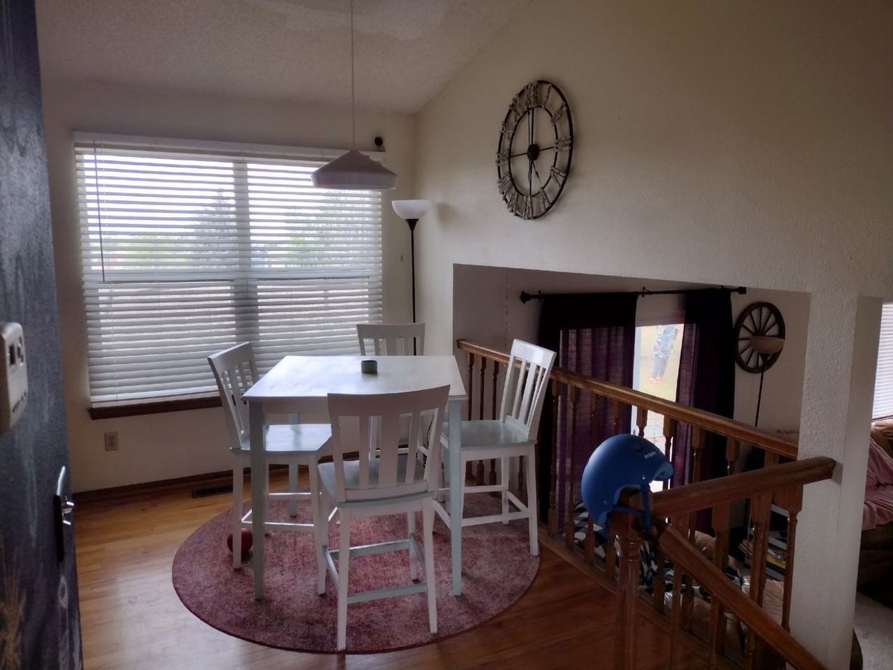 325 Eisenhower Dr - Photo 4 of 12