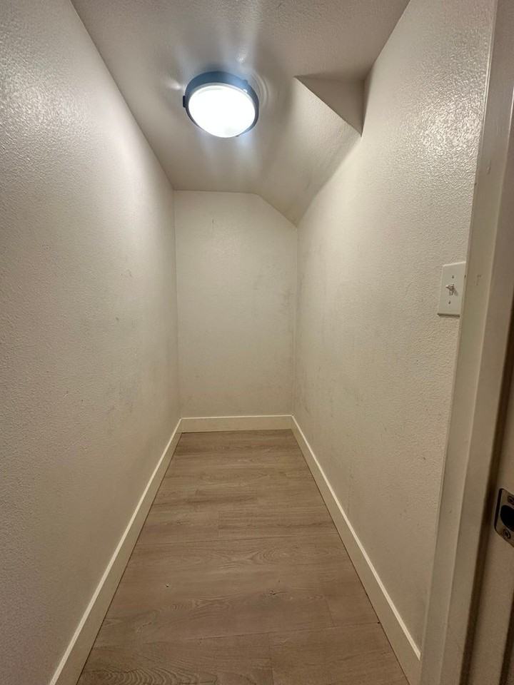 1131 Warren Street - Photo 3 of 29