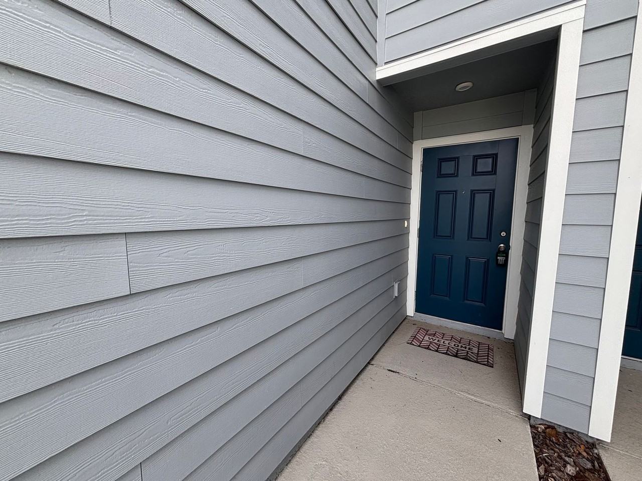 2512 Sadler Trace Way - Photo 2 of 34