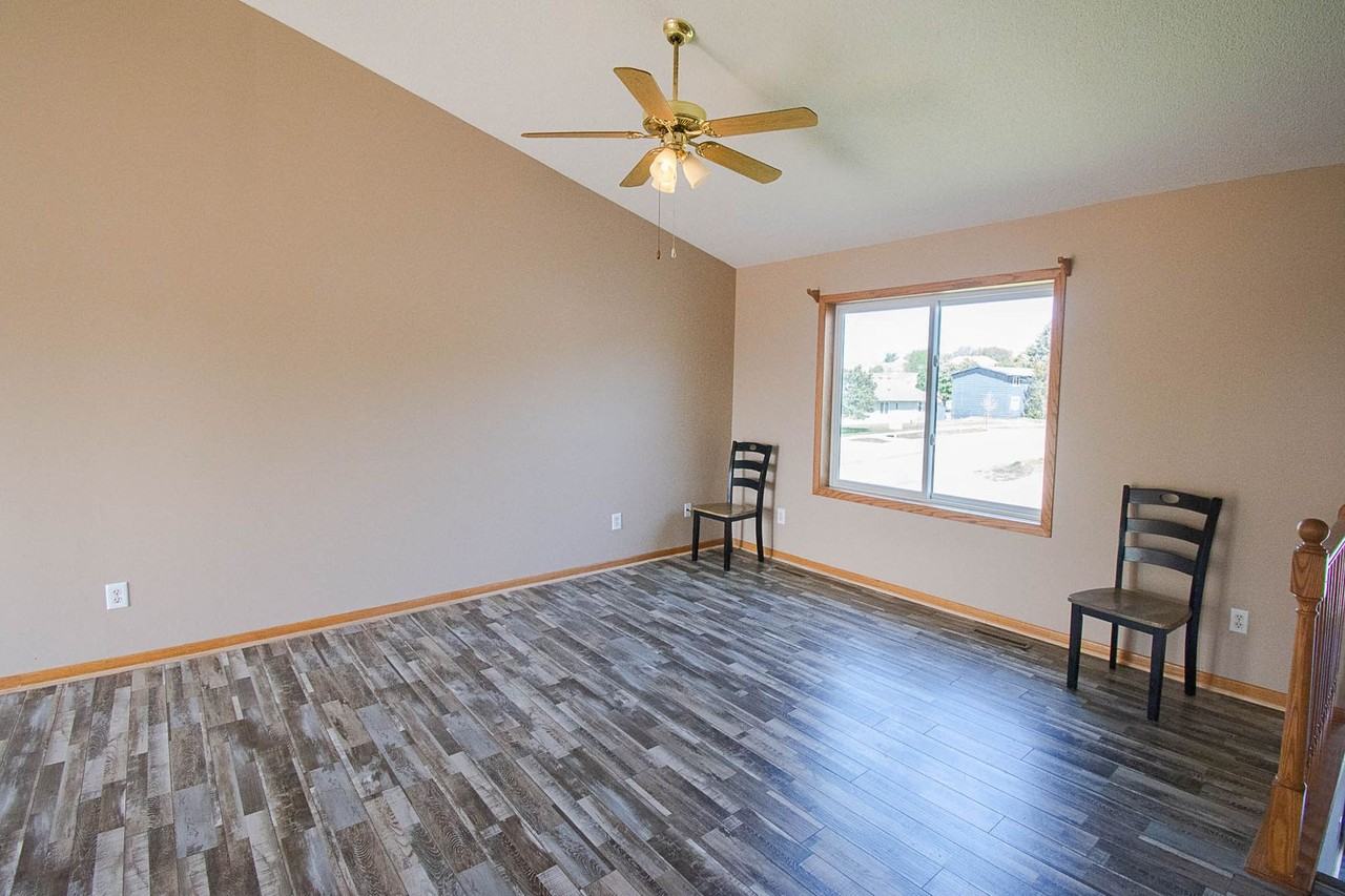2328 Hampton Rhodes Ct Nw - Photo 3 of 23