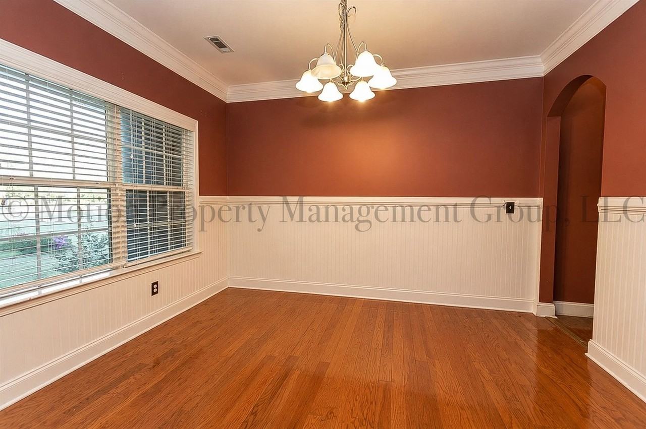 344 Mary Dr - Photo 4 of 14