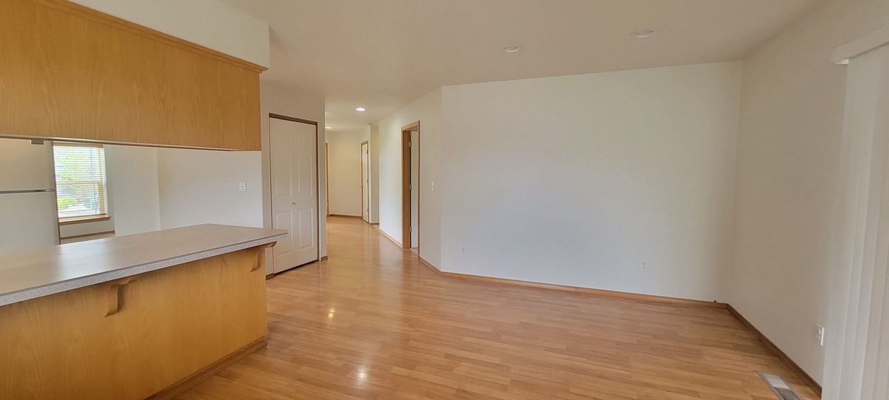 3267 Ne Grandhaven Dr - Photo 3 of 22