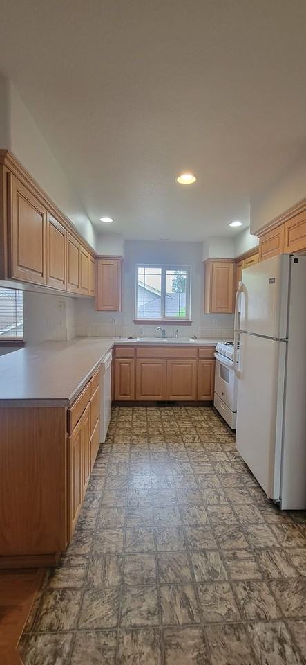 3267 Ne Grandhaven Dr - Photo 4 of 22