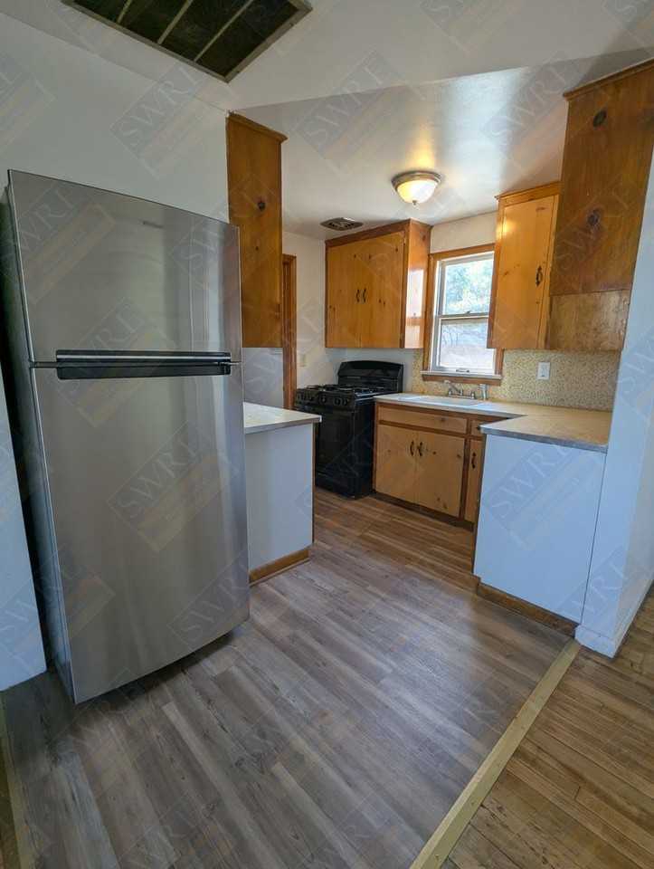 902 1/2 Wyoming St - Photo 5 of 11