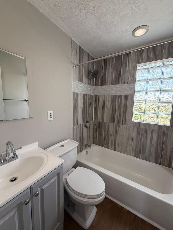 108 Chestnut St - Photo 6 of 8