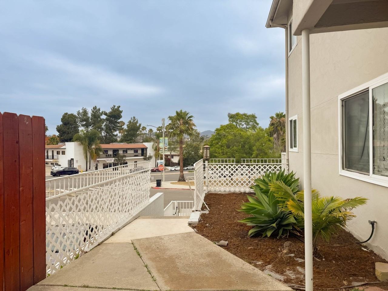 Amherst Apartments - Photo 4 of 5