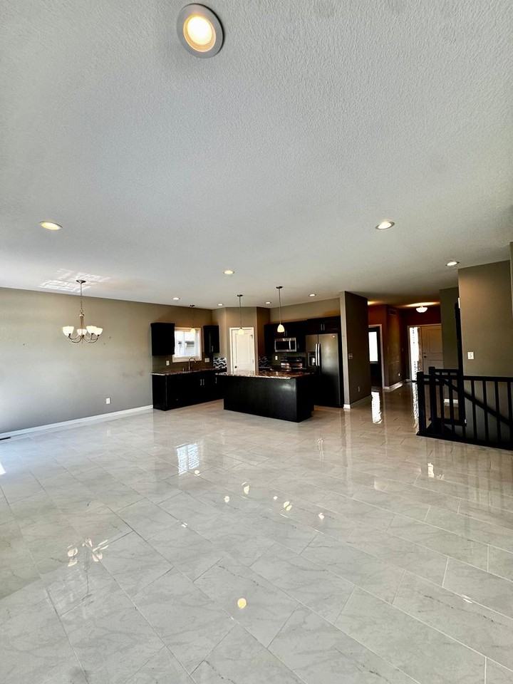 3374 Ridgeline Dr Se - Photo 4 of 37