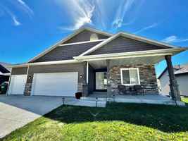 featured image of 3374 Ridgeline Dr Se