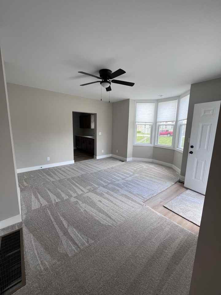 1039 State - Photo 6 of 16