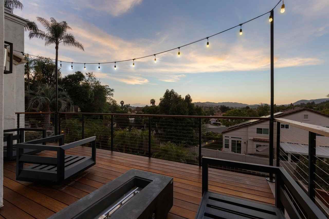 1362 Graham Pl - Photo 6 of 50
