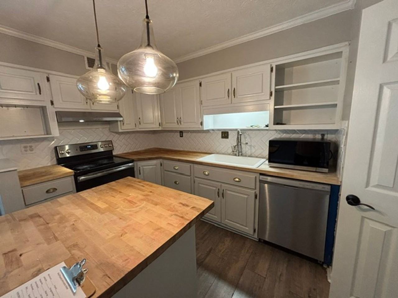 6525 Gregg Dr - Photo 6 of 29