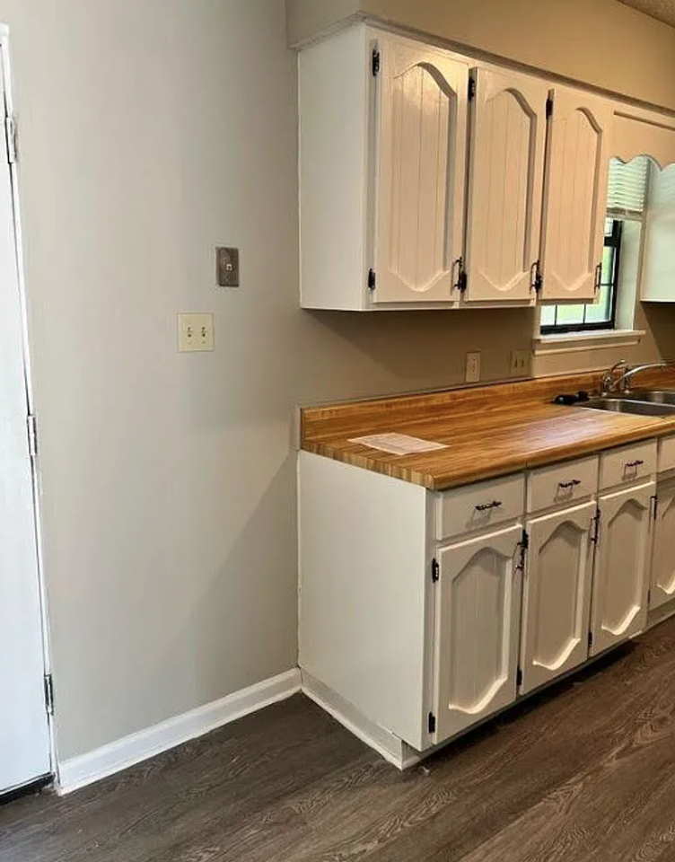 2201 Houston Ave - Photo 4 of 17