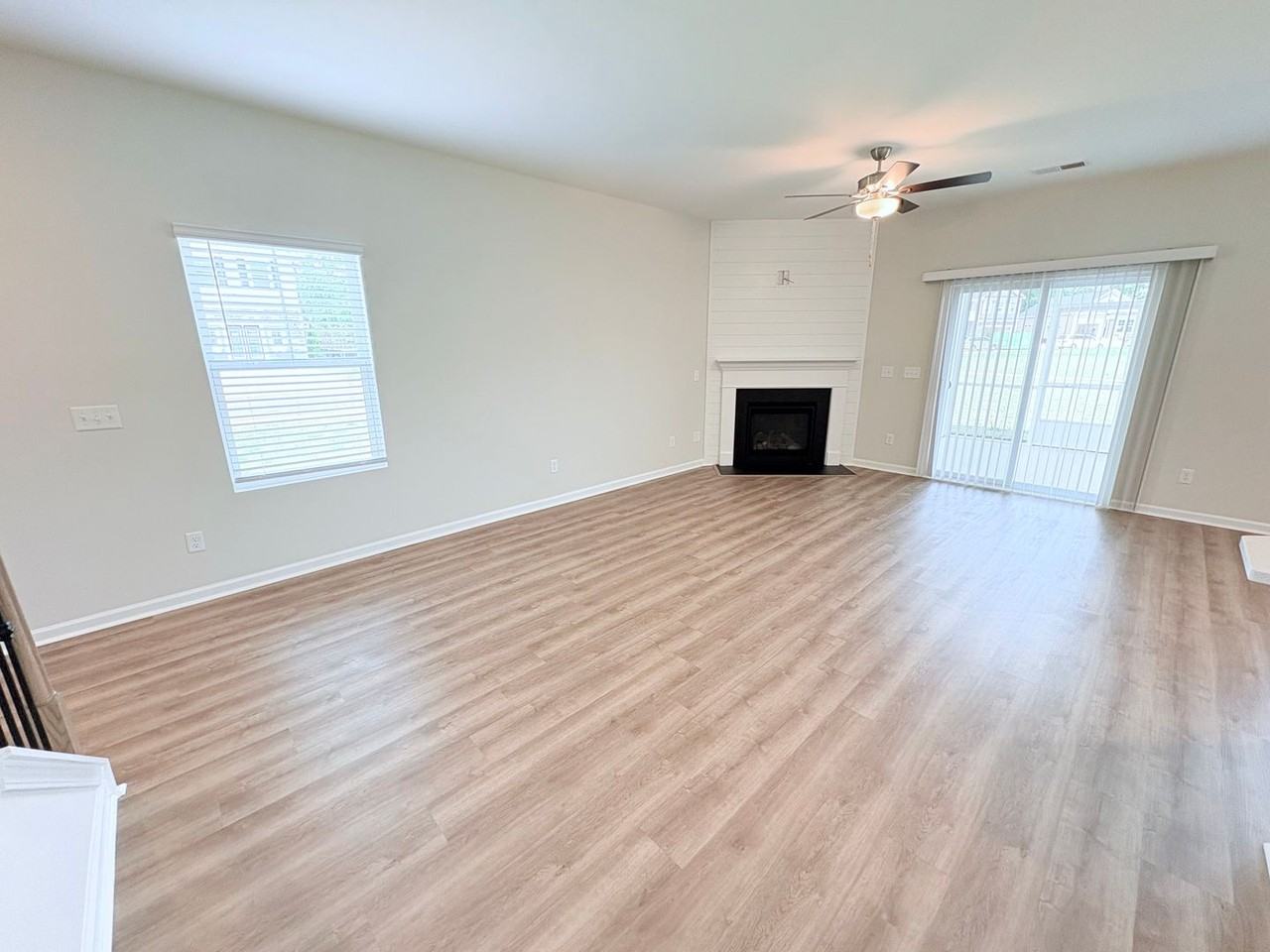 101 Brown Cir - Photo 7 of 38