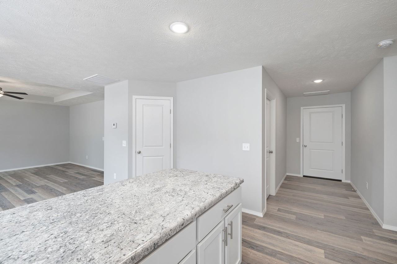 483 W Barcelona St - Photo 6 of 18