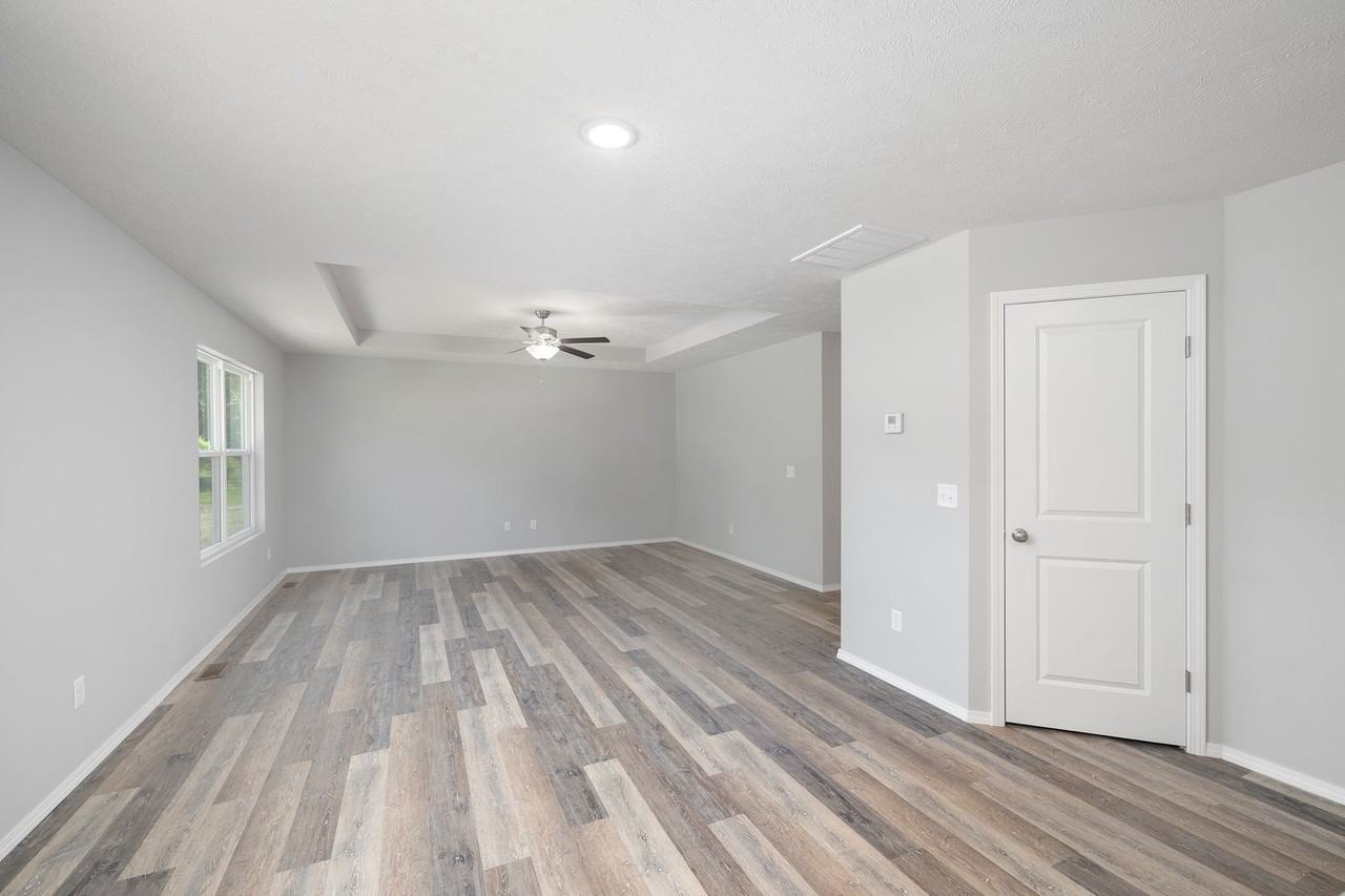 483 W Barcelona St - Photo 7 of 18