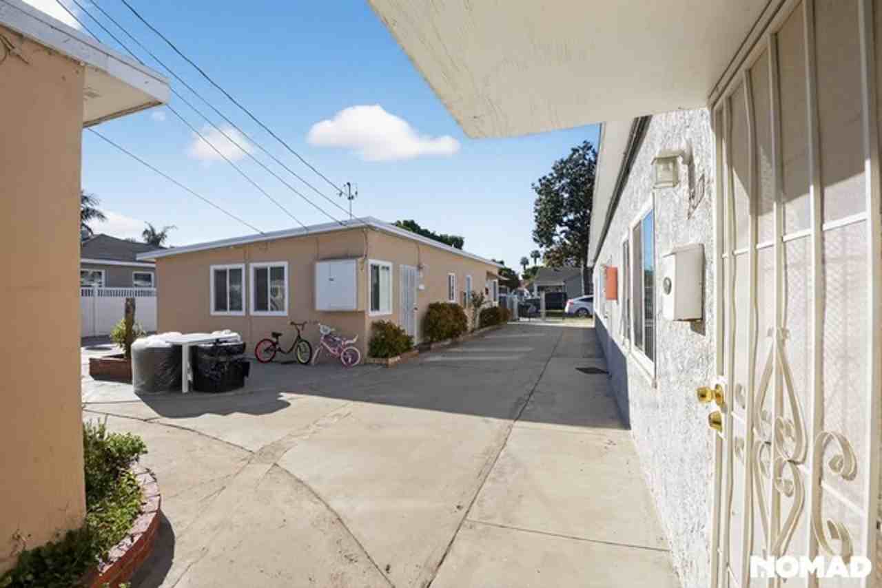 2515 2515 Madison St - 2517 Madison St - Photo 2 of 20
