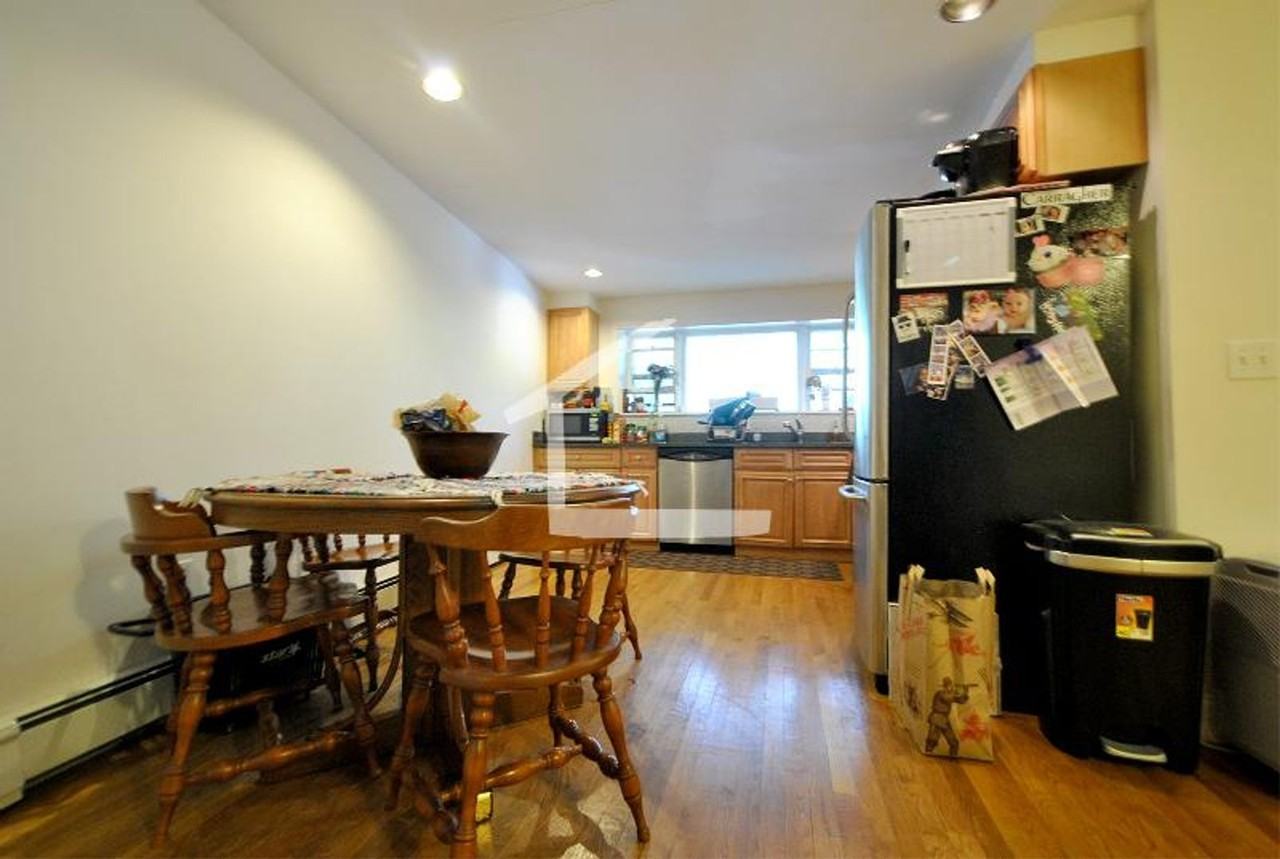 35 Addington Rd - Photo 6 of 18