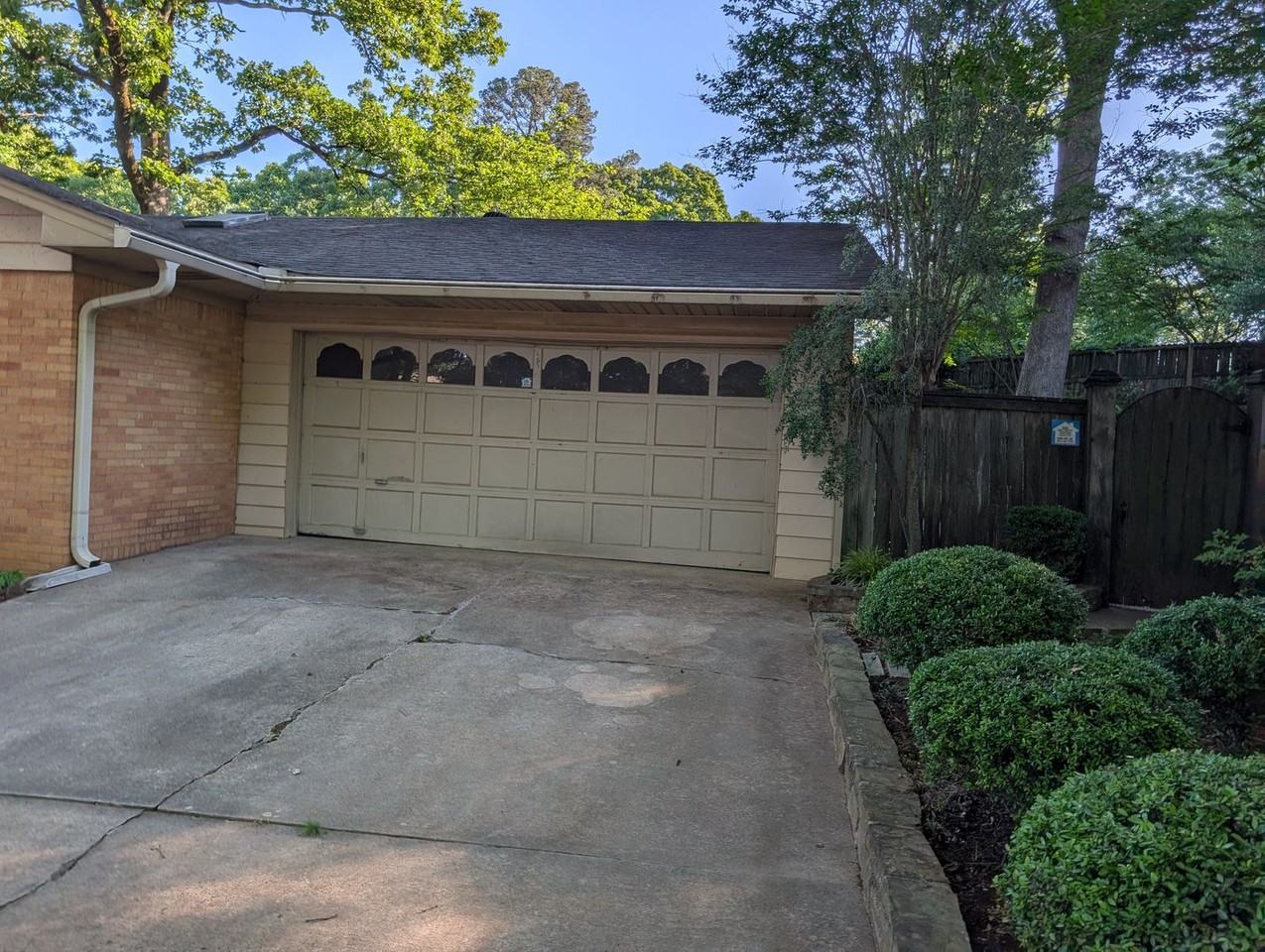 401 N Plaza Dr - Photo 6 of 50
