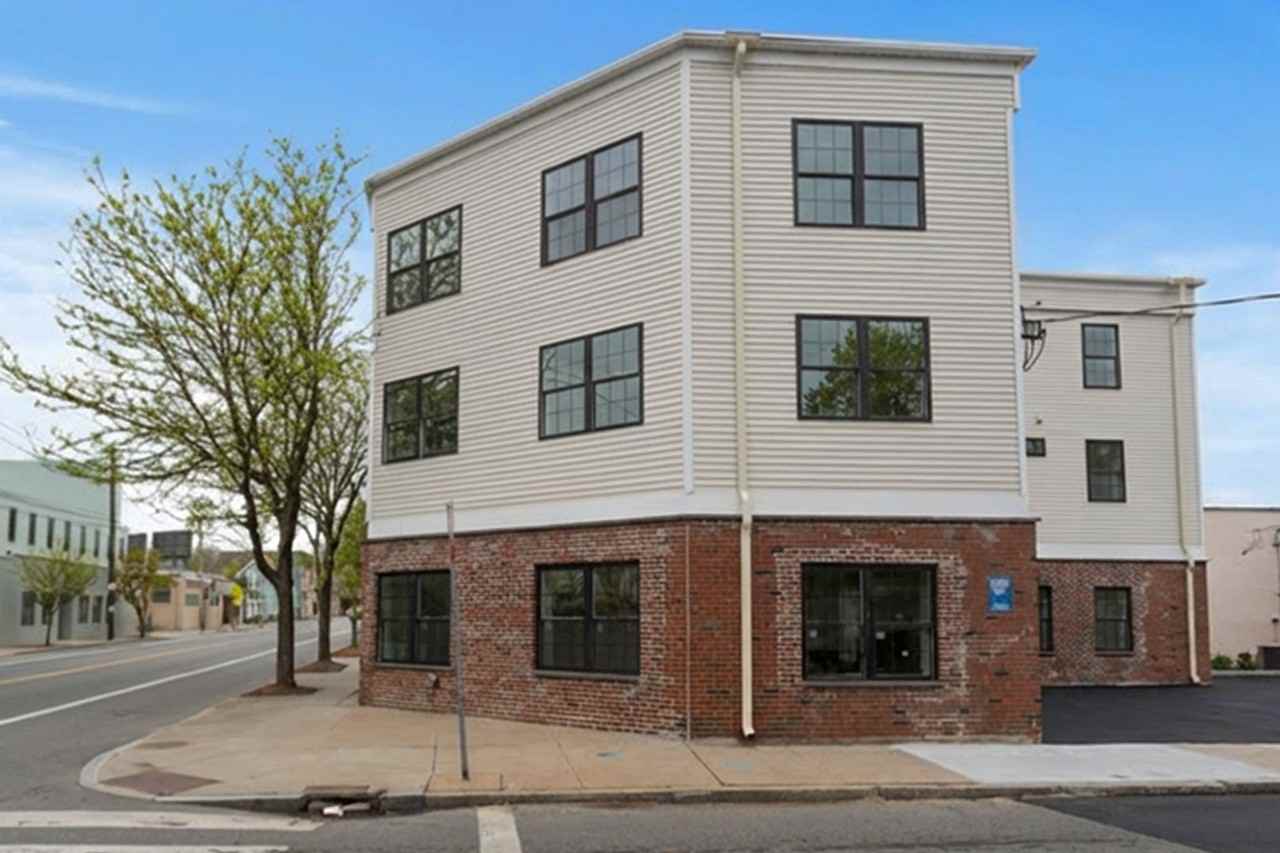 531 Smith St #303 - Photo 5 of 5