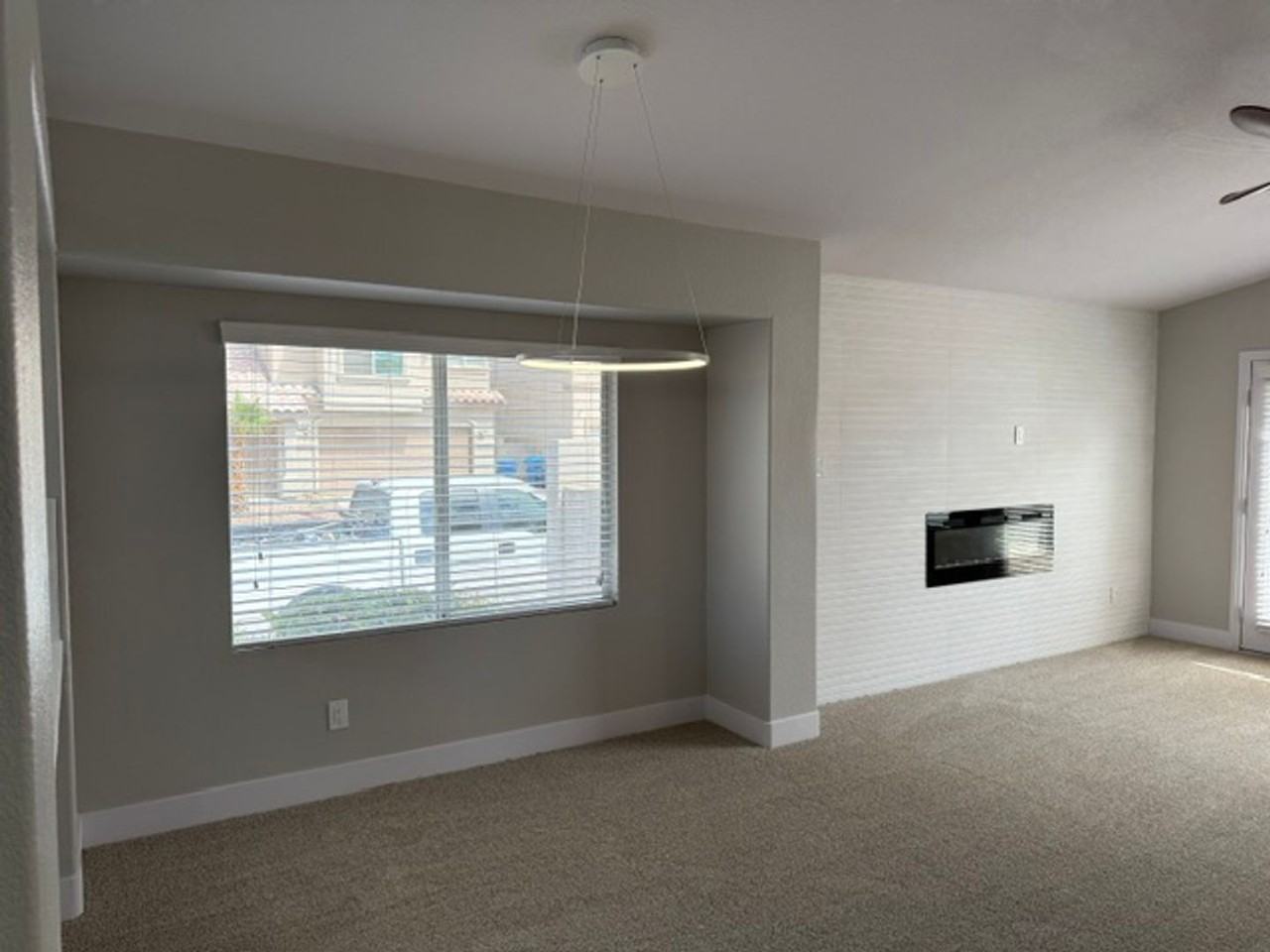 7873 Bridgefield Ln - Photo 7 of 49