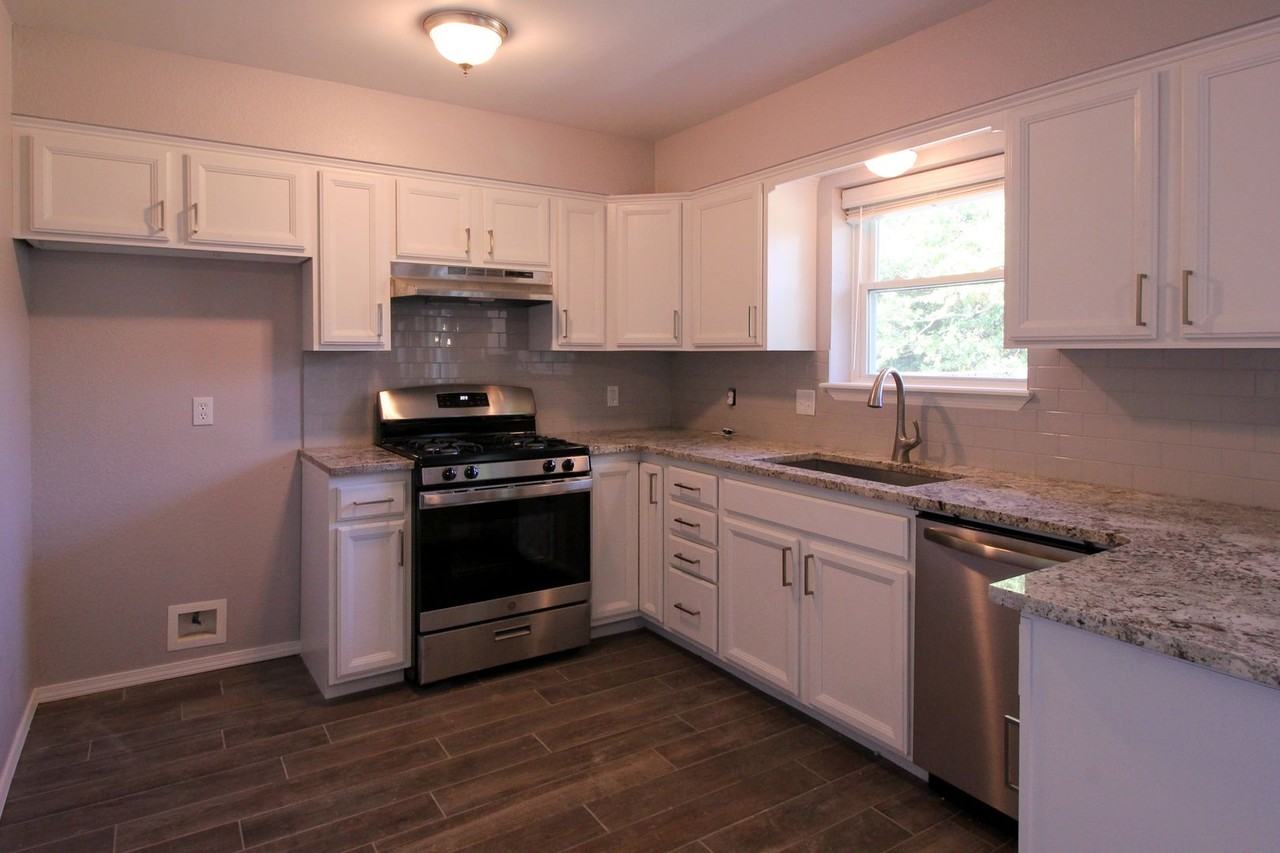 13743 S Fern St - Photo 6 of 15