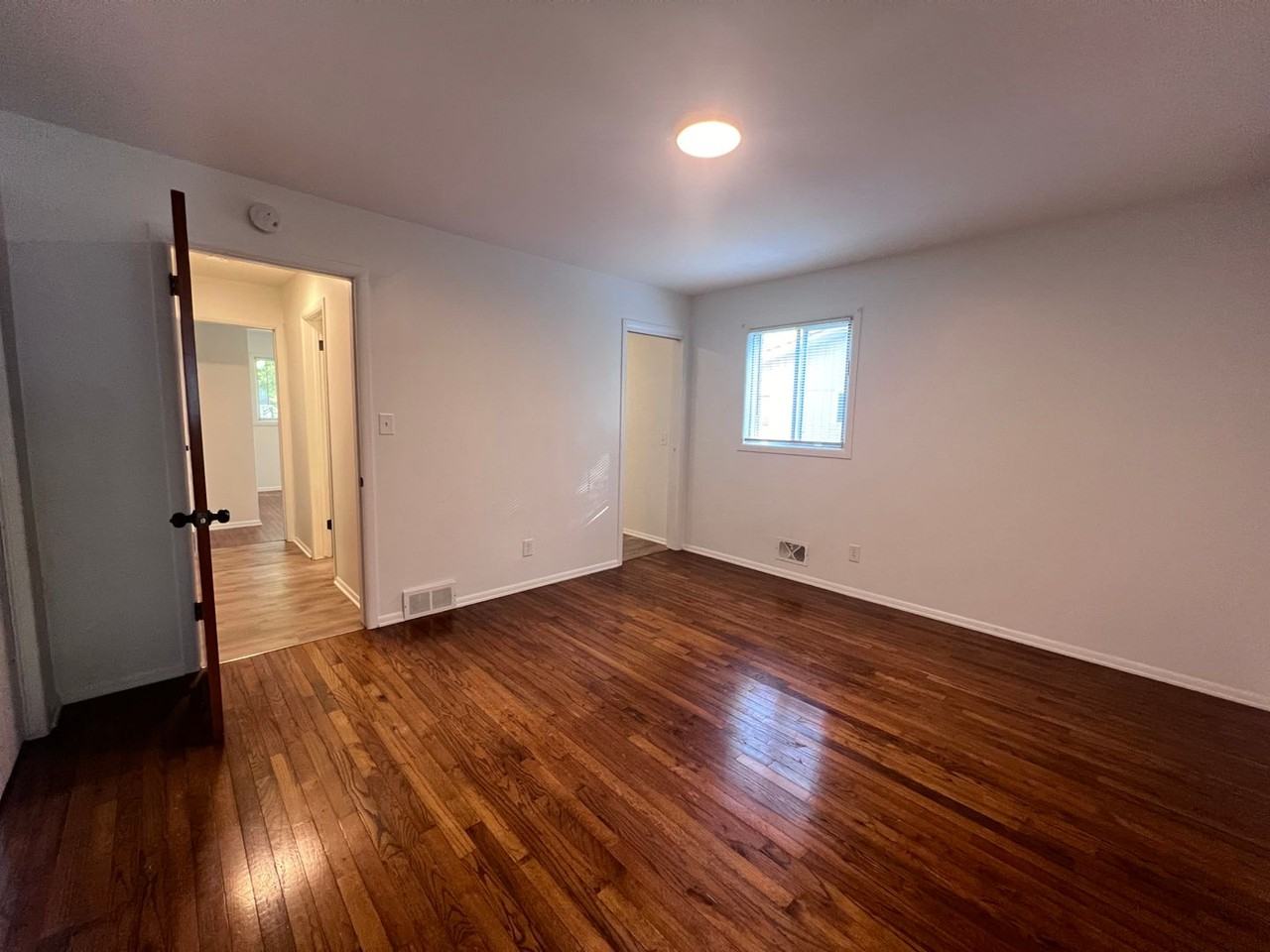 2928 Alger St Se - Photo 6 of 19