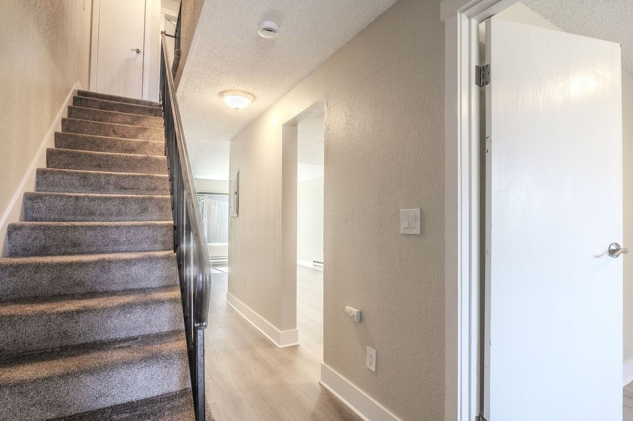 7408 31st Street Ct W - Photo 2 of 16