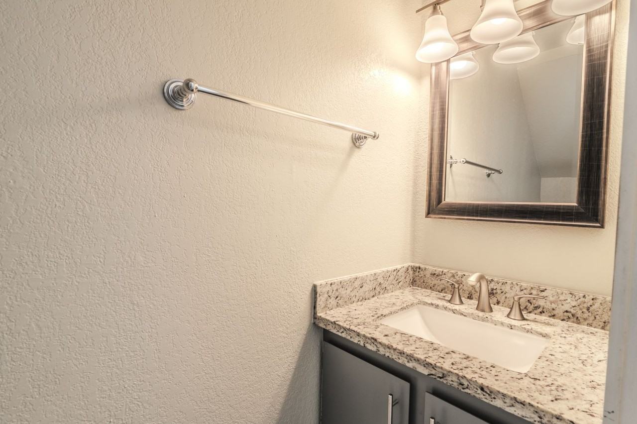 7408 31st Street Ct W - Photo 4 of 16