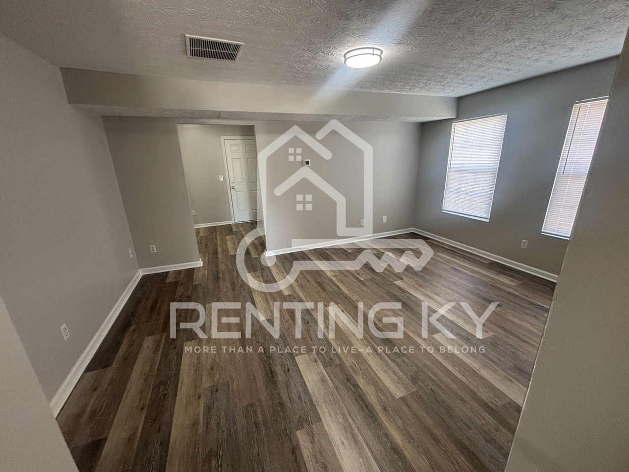 1403 Westwood Dr - Photo 2 of 16