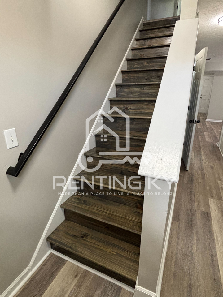 1403 Westwood Dr - Photo 6 of 16