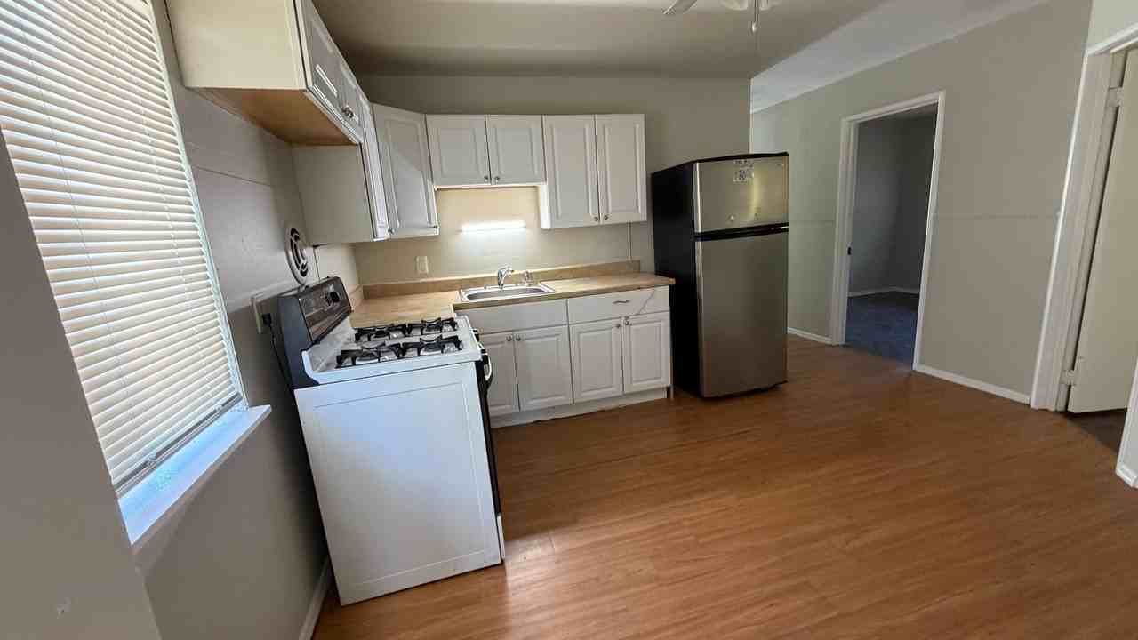 10409 Count Dr - Photo 7 of 8