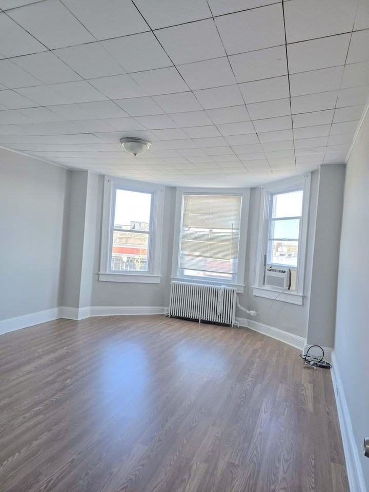 3410 Belair Rd - Photo 3 of 18