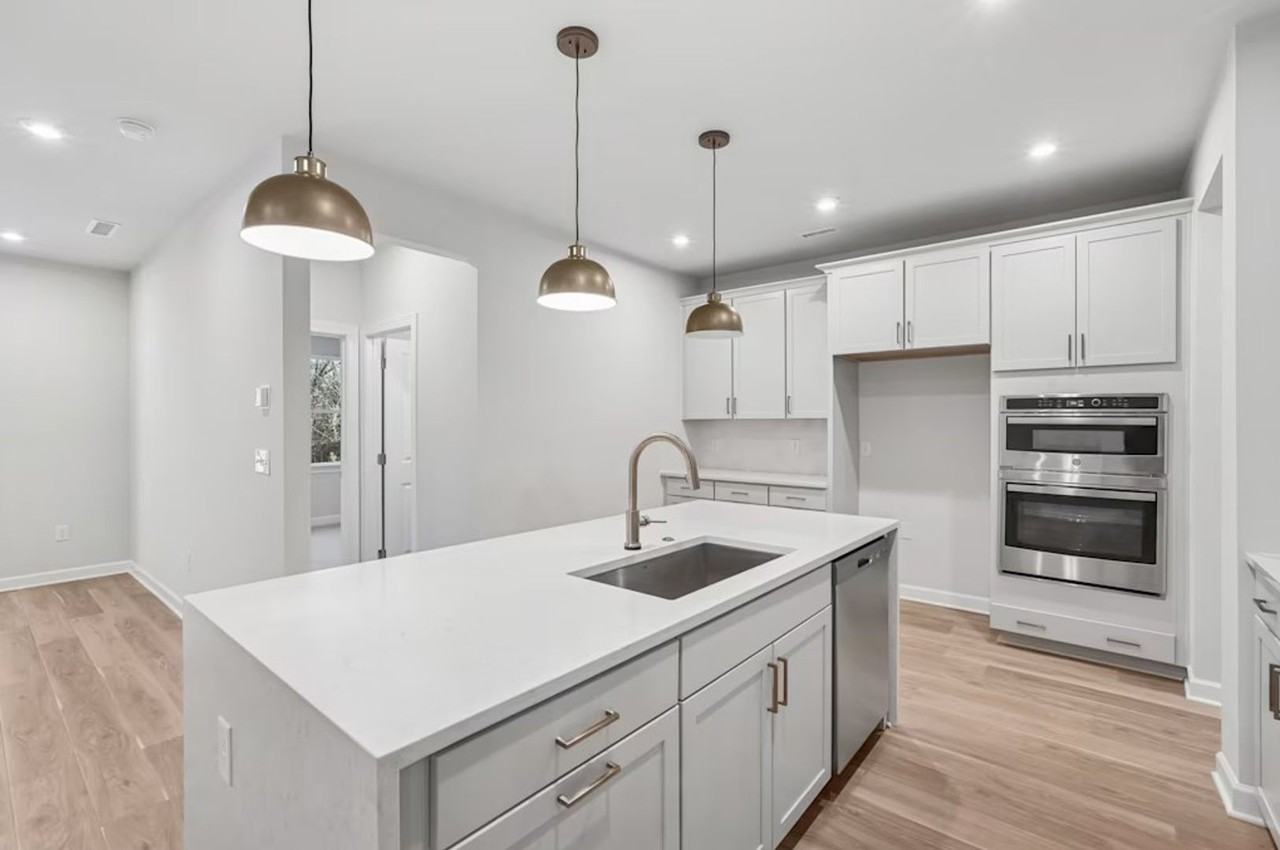 228 Oak Summit Pl - Photo 5 of 17