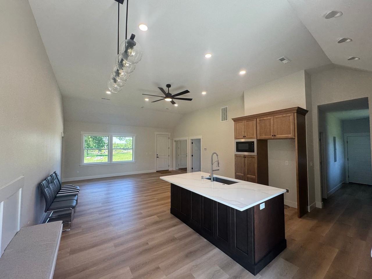8586 E State Highway Dd - Photo 2 of 21