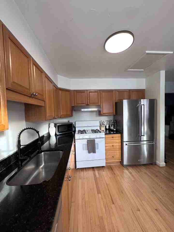 12122 Otis Dr - Photo 3 of 14