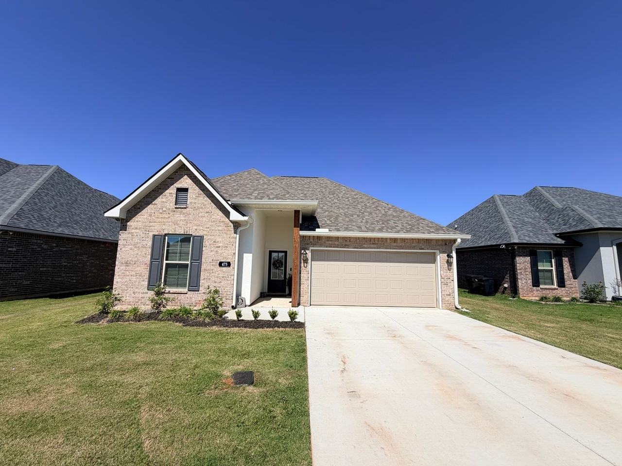 475 Blanchard Loop - Photo 2 of 19