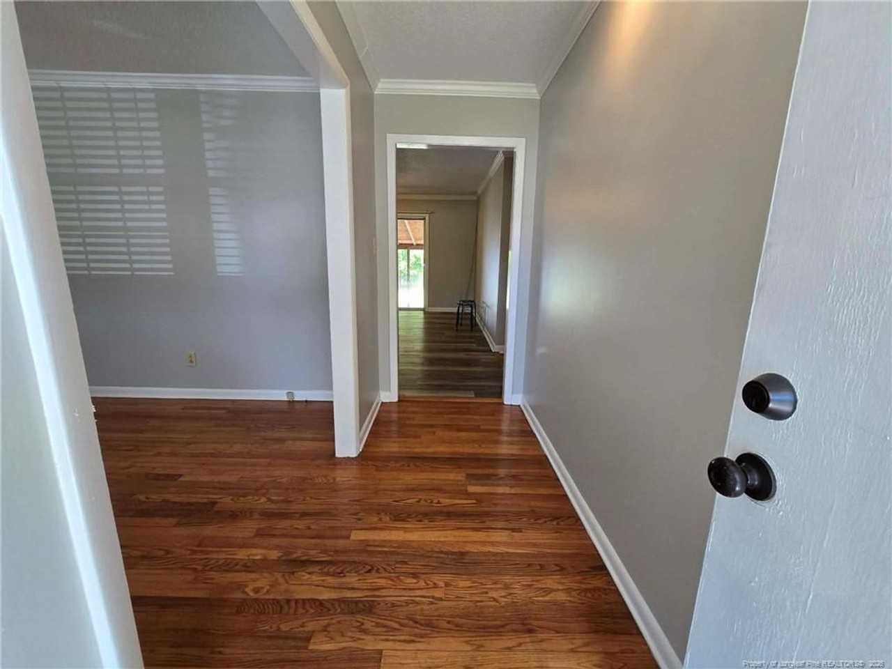 5410 Laramie Ct - Photo 5 of 20