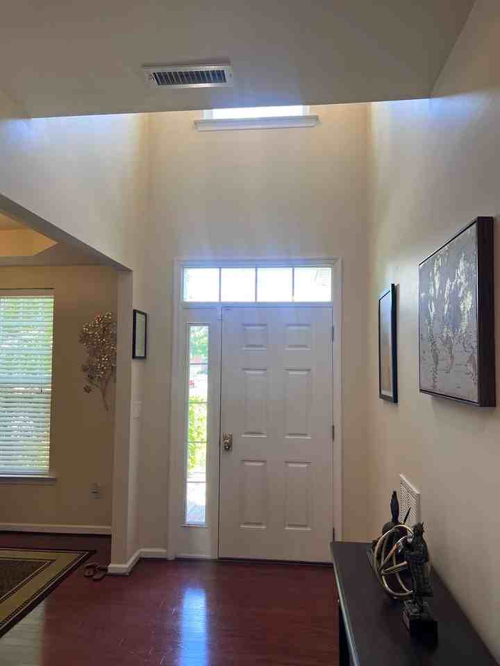 13 Hampshire Glen Pkwy - Photo 3 of 33