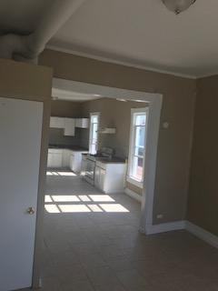 1513 Greenwood Ave - Photo 4 of 17